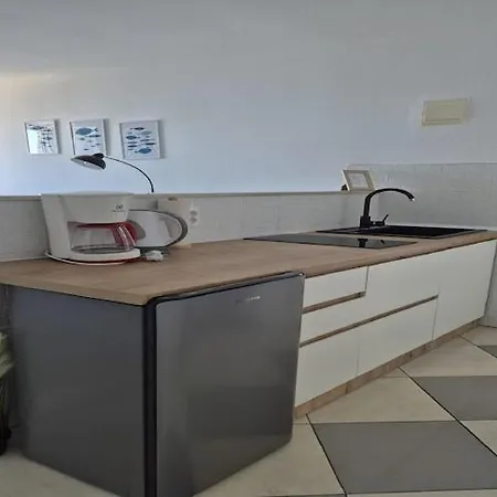 Matea - One-bedroom With Sea View - Tikovica Апартаменты