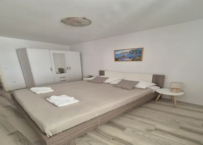 Matea - One-bedroom With Sea View - Tikovica *